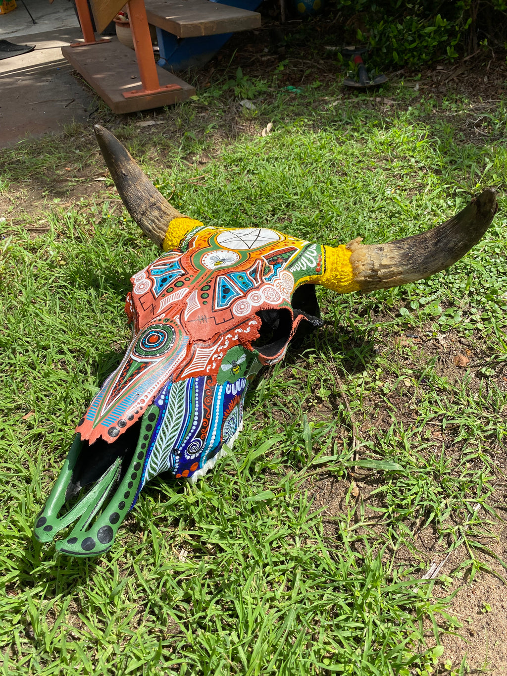 Commission Bull Skull; Bee