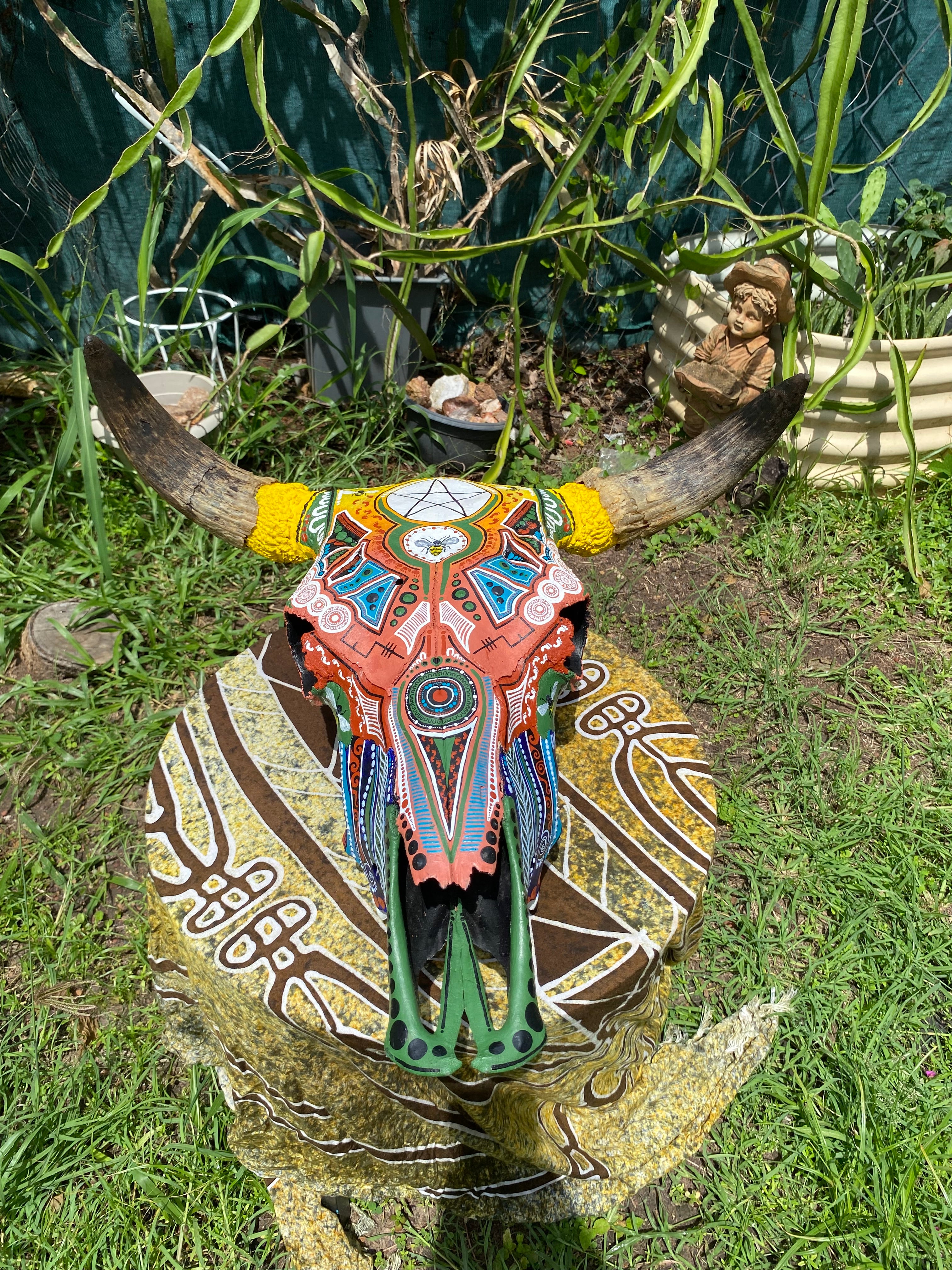 Commission Bull Skull; Bee