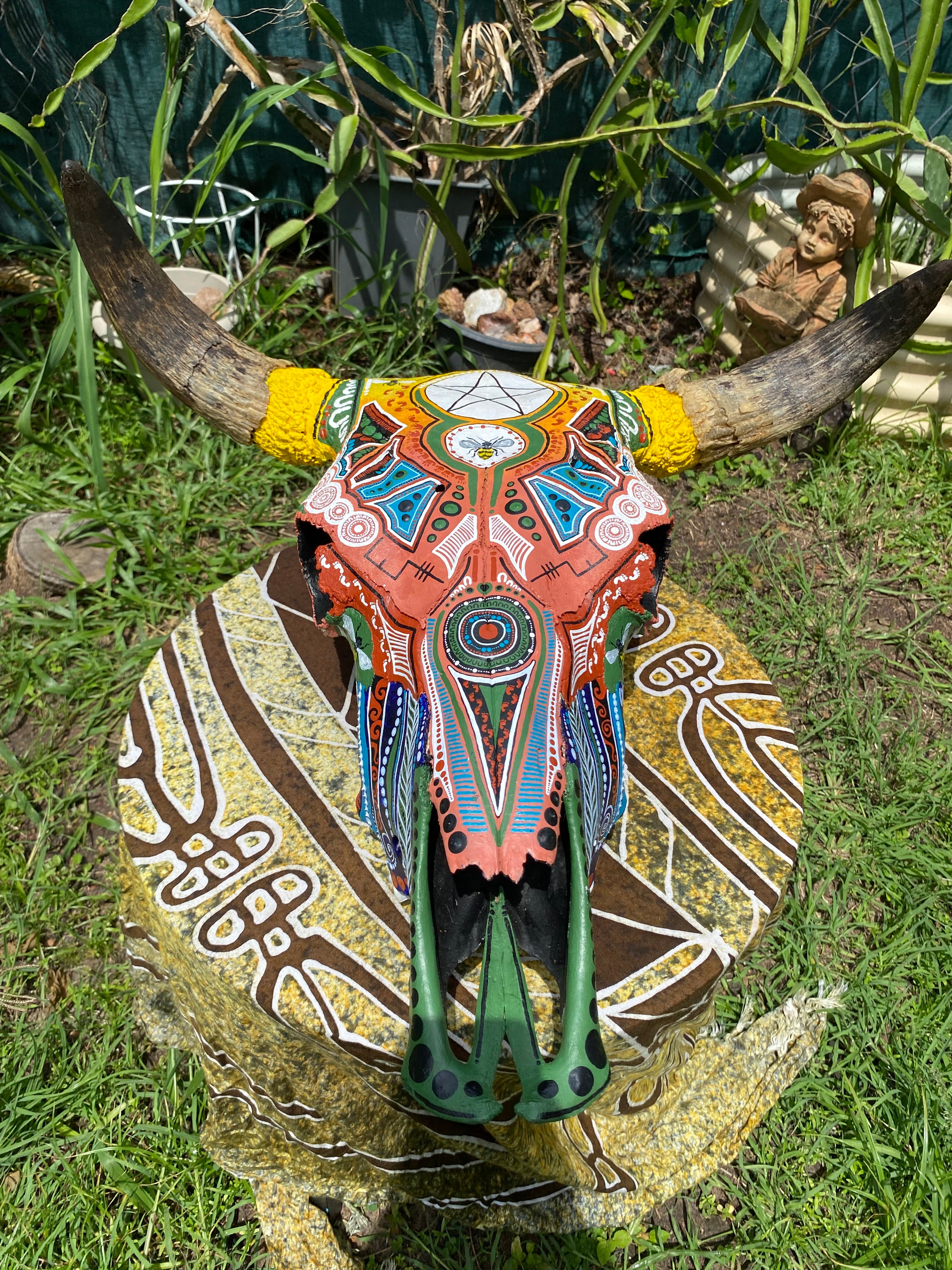 Commission Bull Skull; Bee